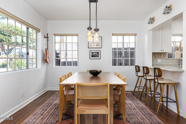 Detail Gallery Image 10 of 44 For 3600 Buena Vista Ave, Glendale,  CA 91208 - 3 Beds | 2/1 Baths