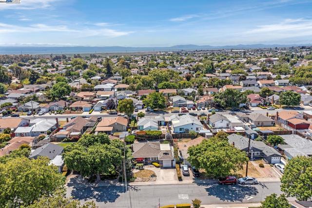 17473 Via Alamitos, San Lorenzo CA: https://media.crmls.org/mediaz/076f691b-6d16-49dd-a16b-6a51131ceab5.jpg