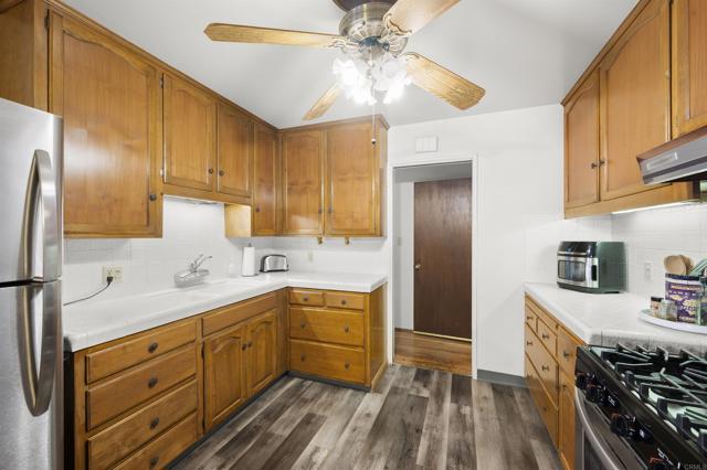 Detail Gallery Image 19 of 39 For 244 Carter, El Cajon,  CA 92020 - 3 Beds | 1/1 Baths