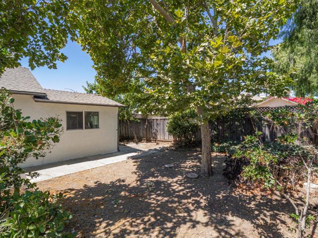 6055 Larchmont Court, San Jose CA: https://media.crmls.org/mediaz/07707e74-b3ee-4cae-b784-e8f3a1b5de36.jpg