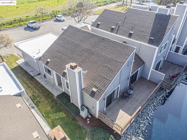 2013 Sand Point Rd, Discovery Bay CA: https://media.crmls.org/mediaz/0770cbee-1f4c-4cbc-a567-88d22c18428c.jpg