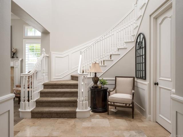 7076 Heron Cir, Carlsbad CA: https://media.crmls.org/mediaz/07712793-f5f8-45e2-8342-fa3fce1f6d40.jpg