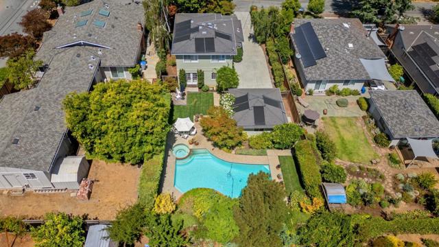 770 Mora Drive, Los Altos CA: https://media.crmls.org/mediaz/07713f02-96d0-4e13-8e0a-becfc1560b9b.jpg