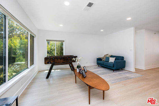 11415 Mcdonald Street, Culver City CA: https://media.crmls.org/mediaz/07715092-e96b-4cb4-b1ab-93acbd9c50ac.jpg