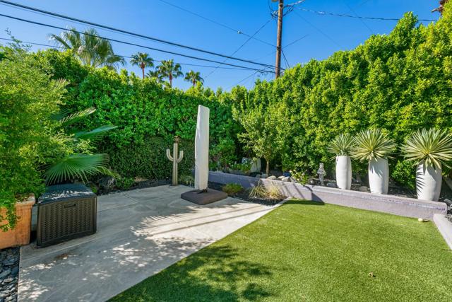 2749 E Livmor Avenue, Palm Springs, CA 92262