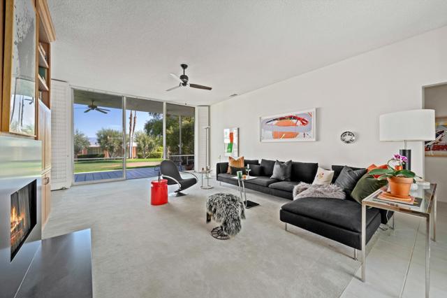 47314 Abdel Circle, Palm Desert CA: https://media.crmls.org/mediaz/0773847c-eef2-431a-ae39-30dddf1d7456.jpg