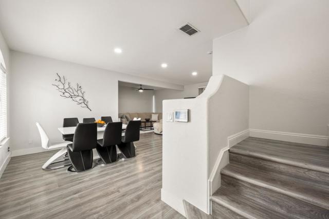 2372 Donner Pass Avenue, Sacramento CA: https://media.crmls.org/mediaz/0774048a-115a-434a-8c03-c3be927cbebf.jpg