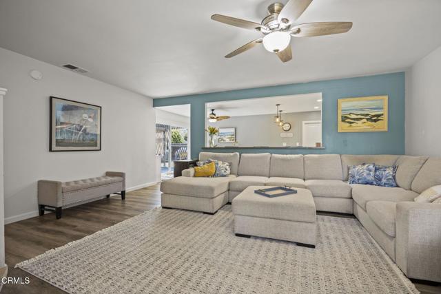 3151 W Hemlock Street, Oxnard CA: https://media.crmls.org/mediaz/07760191-803d-4abc-939d-19dd7a87c050.jpg