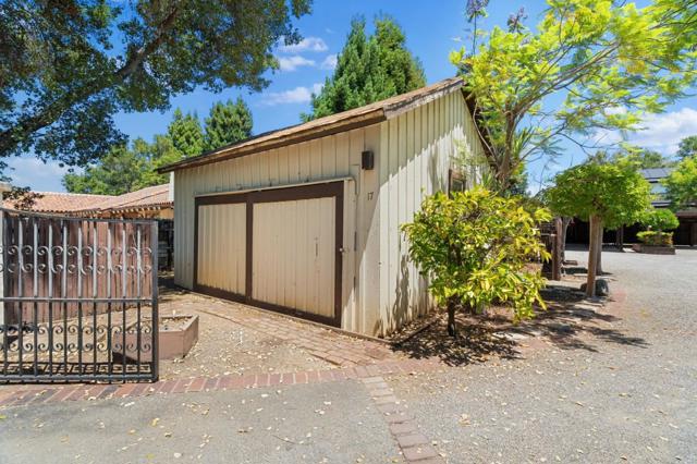 17 Oak Street, Los Altos CA: https://media.crmls.org/mediaz/077693cf-c811-4aae-bc21-5128b272c412.jpg