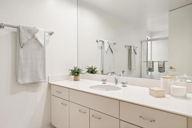 73231 Mariposa Drive, Palm Desert CA: https://media.crmls.org/mediaz/0776c150-1e87-44a9-a00c-0d4515adb177.jpg