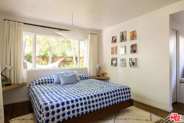 8427 Oswego Street, Sunland CA: https://media.crmls.org/mediaz/0776da01-10d4-4942-a90d-0a8e4ea1d235.jpg
