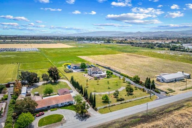 2340 Tennant Avenue, Morgan Hill CA: https://media.crmls.org/mediaz/0777e188-b94c-4706-93ac-6ff4a65e606c.jpg