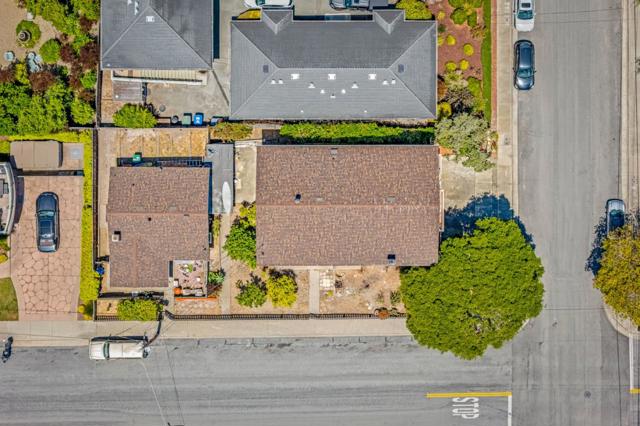 620624 Mcclellan Avenue, Monterey CA: https://media.crmls.org/mediaz/07780e59-df16-4ab2-a39e-340d359a362c.jpg