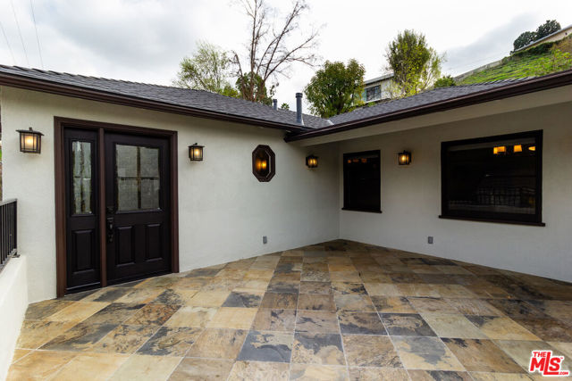 4188 Division Street, Los Angeles CA: https://media.crmls.org/mediaz/0778330e-403d-4405-a9e2-010af4614ed8.jpg
