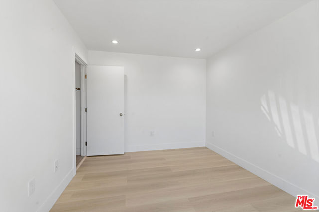 10957 Calvert, North Hollywood CA: https://media.crmls.org/mediaz/077a8043-bc45-4e16-bdc9-64ed308197bd.jpg