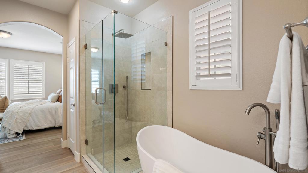 MLS #250037874SD image #18