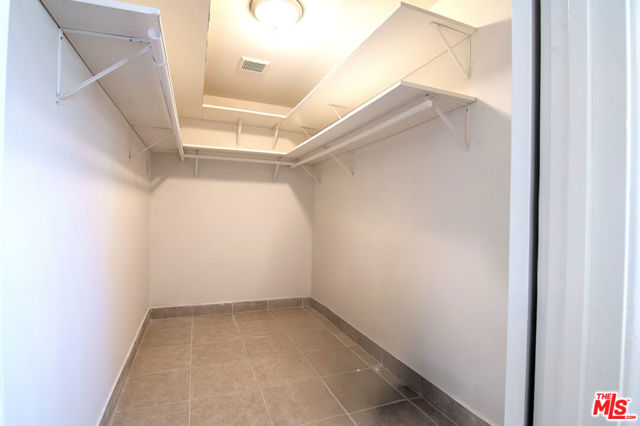 3556 Butler Avenue, Los Angeles CA: https://media.crmls.org/mediaz/077b9baf-3307-4121-98c3-1127e3ecd4e2.jpg