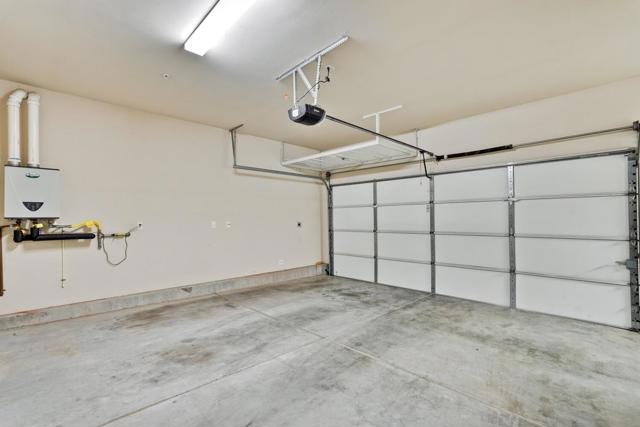 867 Maple Place, East Palo Alto CA: https://media.crmls.org/mediaz/077ba1e6-9077-4903-bb7c-b8728ca50e4f.jpg