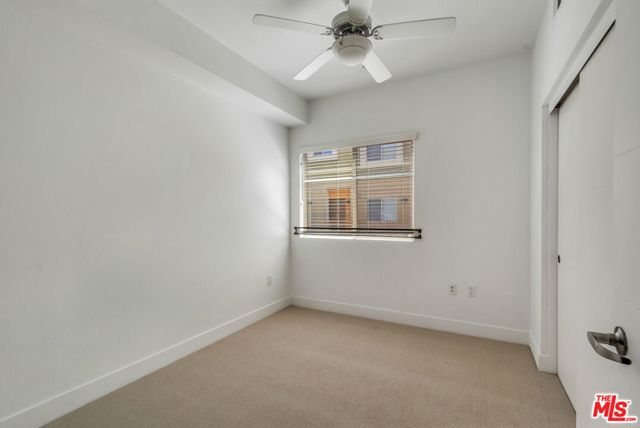 2974 Ripple Place, Los Angeles CA: https://media.crmls.org/mediaz/077bb900-7b9a-4626-bb17-7ba666f02040.jpg