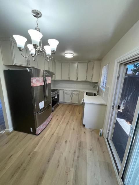 Image 15 of 26 For 4418 Hamilton