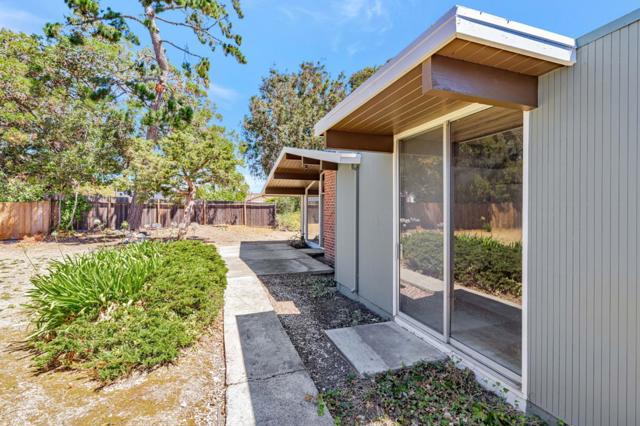 106 Eliza Court, Foster City CA: https://media.crmls.org/mediaz/077be99a-49f1-493f-95f5-f822be07b520.jpg