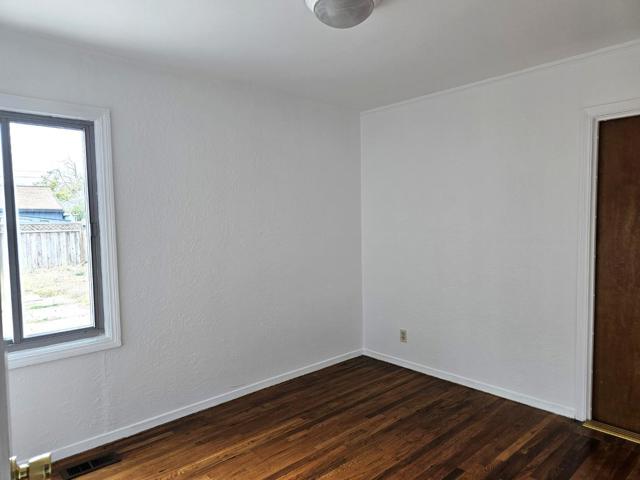 335 Cuardo Avenue, Millbrae CA: https://media.crmls.org/mediaz/077c5ef1-8630-4c49-a365-76e2ce329a33.jpg