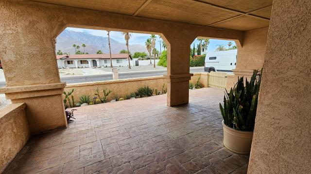 2600 N Farrell Drive, Palm Springs CA: https://media.crmls.org/mediaz/077d0cf7-cbc3-4075-bc77-74f041fd7239.jpg