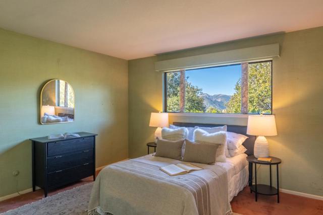 15415 Via Los Tulares, Carmel Valley CA: https://media.crmls.org/mediaz/077d8597-3557-43e5-a1b9-5beabf82045a.jpg