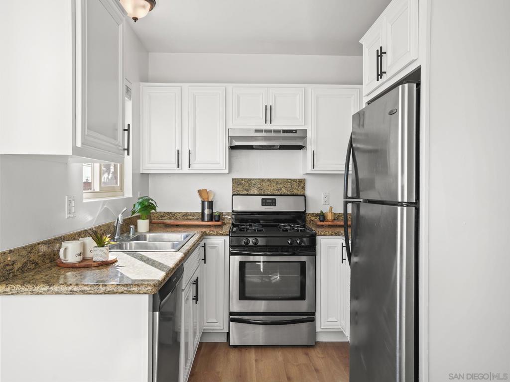 MLS #250042661SD image #10