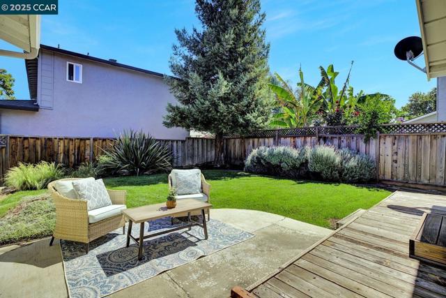 3958 W Las Positas Blvd, Pleasanton CA: https://media.crmls.org/mediaz/077f0062-676f-4ad4-bd03-04f92e08ba67.jpg