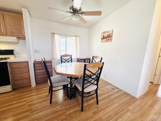 Detail Gallery Image 8 of 48 For 1815 Sweetwater Rd #155, Spring Valley,  CA 91977 - 3 Beds | 2 Baths
