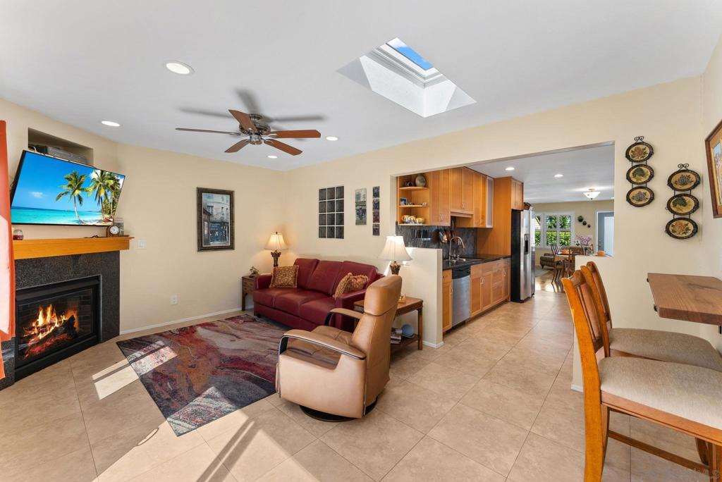 5025 Dick St - photo 9