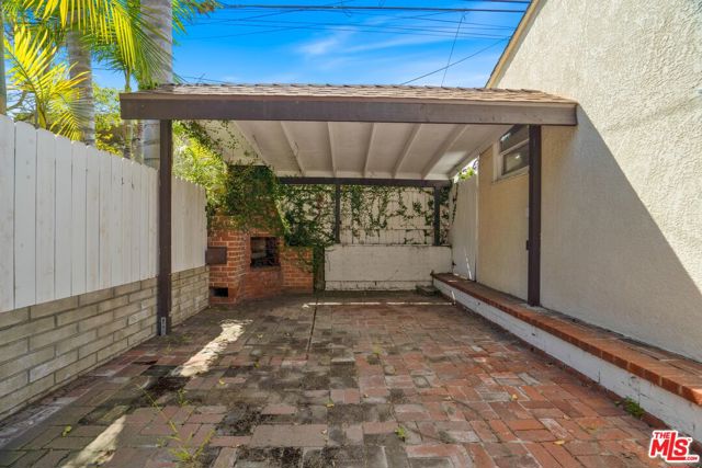 2205 ELM Avenue, Manhattan Beach, California 90266, 2 Bedrooms Bedrooms, ,2 BathroomsBathrooms,Residential,Sold,ELM,22148905