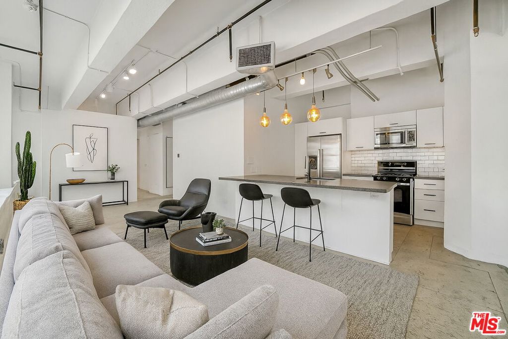 0781F004 86Bf 41E4 8C69 B973A2Ee1947 746 S Los Angeles Street #310, Los Angeles, Ca 90014 &Lt;Span Style='BackgroundColor:transparent;Padding:0Px;'&Gt; &Lt;Small&Gt; &Lt;I&Gt; &Lt;/I&Gt; &Lt;/Small&Gt;&Lt;/Span&Gt;