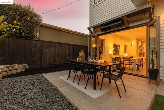 5734 Maccall St, Oakland CA: https://media.crmls.org/mediaz/0782a8b6-2a80-4268-bb91-70857eb95d73.jpg
