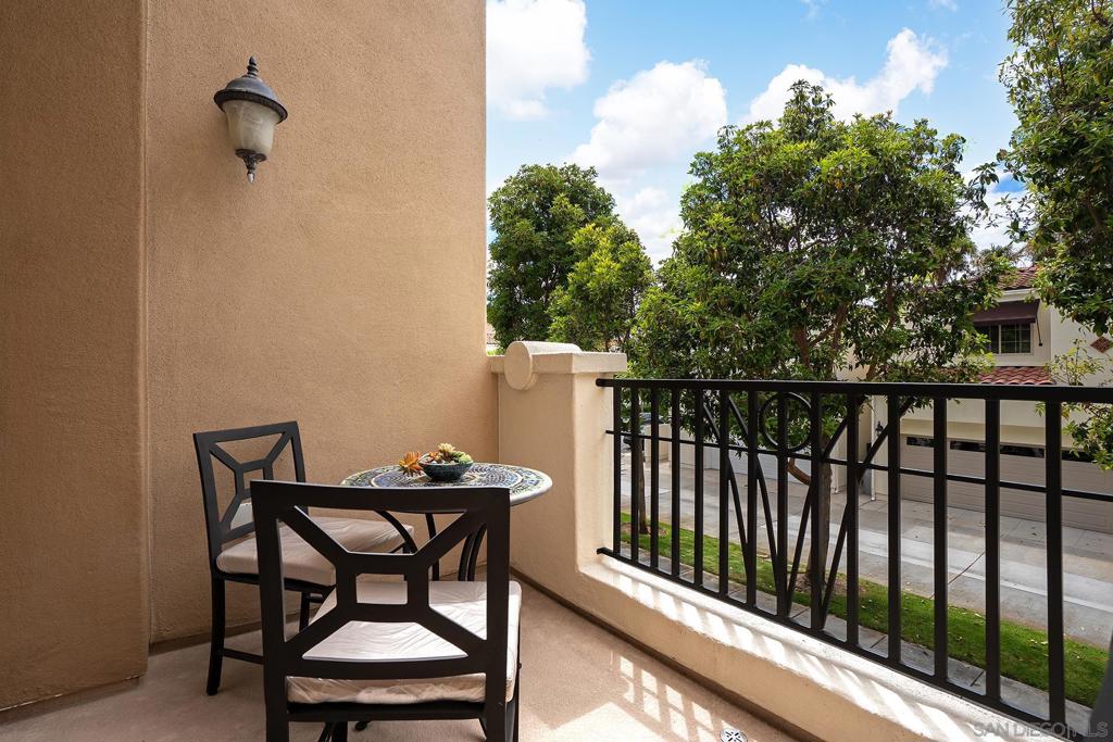 2740 Evans - photo 10