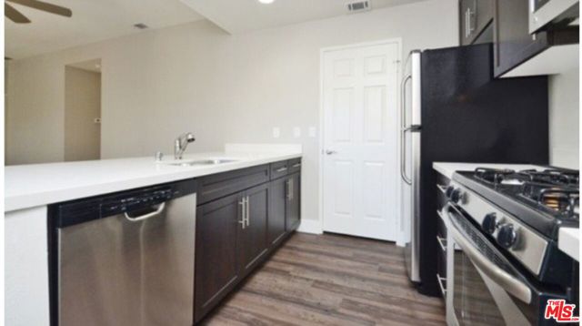 973 WESTCREEK Lane, Westlake Village CA: https://media.crmls.org/mediaz/07843d3d-a7b5-4232-9236-9abe31d43c98.jpg