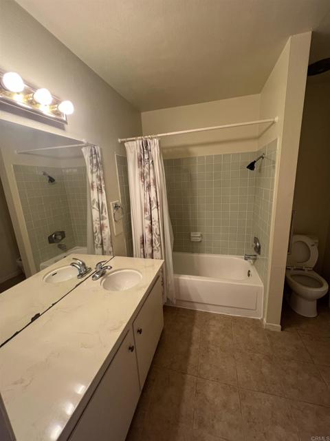 Detail Gallery Image 15 of 16 For 4241 Loma Riviera Ln, San Diego,  CA 92110 - 3 Beds | 2 Baths