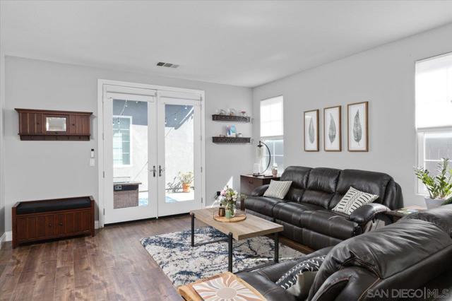 864 Orion Way, San Marcos CA: https://media.crmls.org/mediaz/0785149d-cab5-4840-8b5a-0236aa1e19e9.jpg