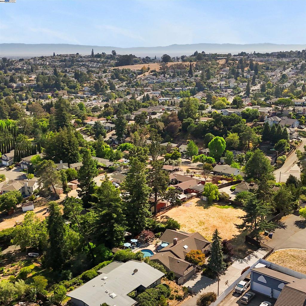 https://media.crmls.org/mediaz/07853f0c-6b42-4929-817a-da2660cd4998.jpg?preset=X-Large