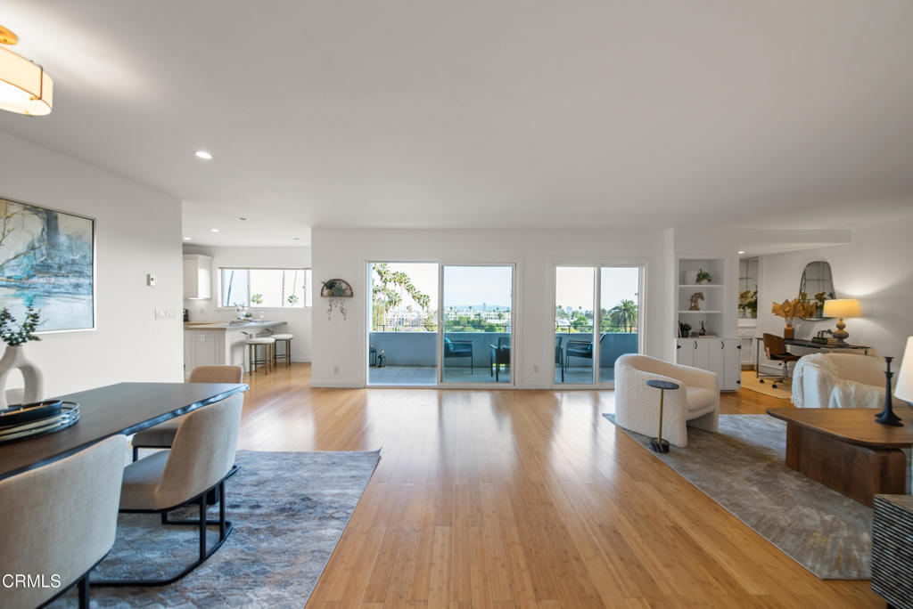 7560 Hollywood Boulevard #409