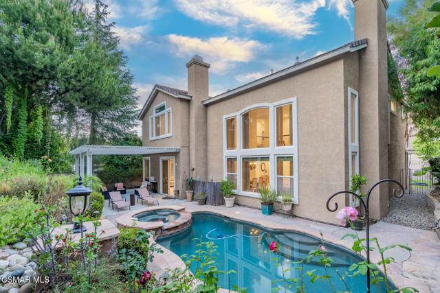 535 Winncastle Street, Simi Valley CA: https://media.crmls.org/mediaz/07867d3e-e7c1-4605-86e0-f13bba246853.jpg