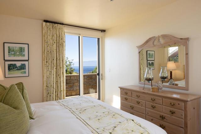 104 Yankee Point Drive, Carmel CA: https://media.crmls.org/mediaz/0786bf3d-ac79-4e42-a7cd-6c2392821e12.jpg