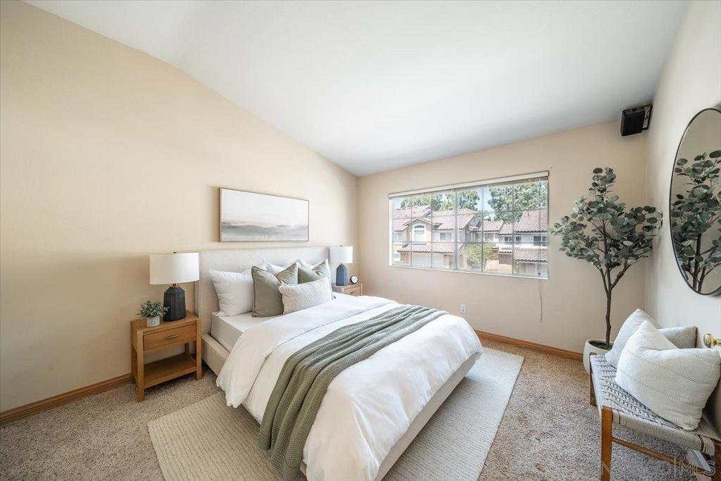 11985 Tivoli Park Row - photo 19
