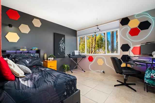 2501 N Whitewater Club Drive, Palm Springs CA: https://media.crmls.org/mediaz/07874147-c6c4-45f8-8561-b80e36d913b9.jpg
