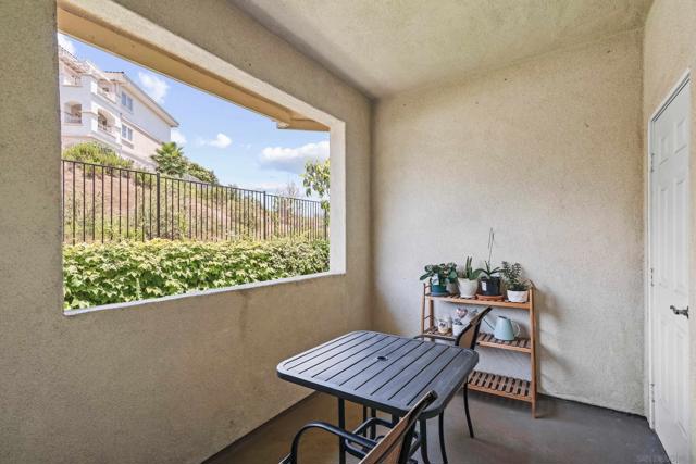 13039 Evening Creek Dr S, San Diego CA: https://media.crmls.org/mediaz/0787e9b3-7a4f-448a-b0a8-13ee67f0c35e.jpg