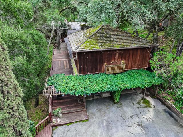 380 La Questa Way, Woodside CA: https://media.crmls.org/mediaz/078973fe-069c-48fa-886f-dd3156c11783.jpg