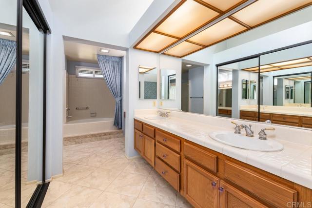 Detail Gallery Image 21 of 37 For 3711 Overpark Rd, San Diego,  CA 92130 - 4 Beds | 2/1 Baths