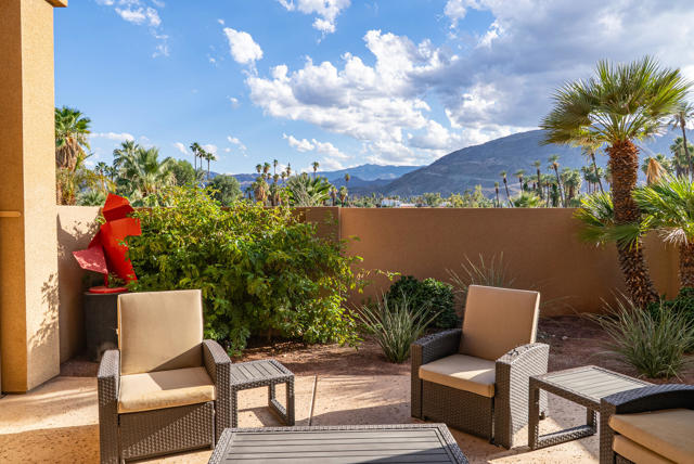 72116 Clancy Lane, Rancho Mirage CA: https://media.crmls.org/mediaz/078a7cb7-e340-459d-983c-156cffe8b46d.jpg