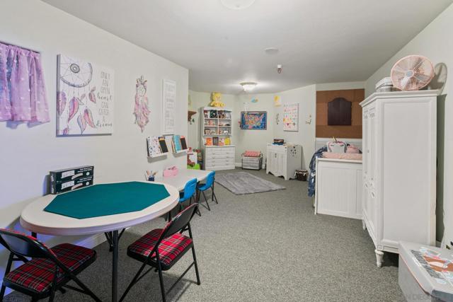 24665 Rancho Santa Teresa Dr, Ramona CA: https://media.crmls.org/mediaz/078b686f-96cc-4638-8d05-daf124af1a85.jpg